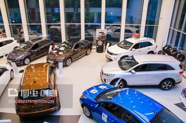 2017年基洛夫市起亞經(jīng)銷(xiāo)商展廳與車(chē)型巡禮 俄羅斯腹地的汽車(chē)之窗